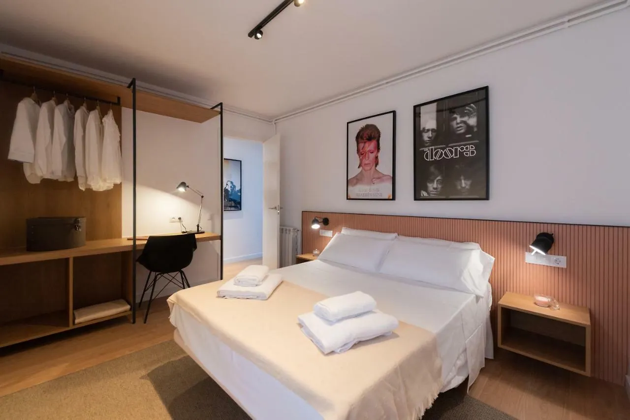 Petit Luxe L'Atic Apartment Terrassa 0*,  Spain