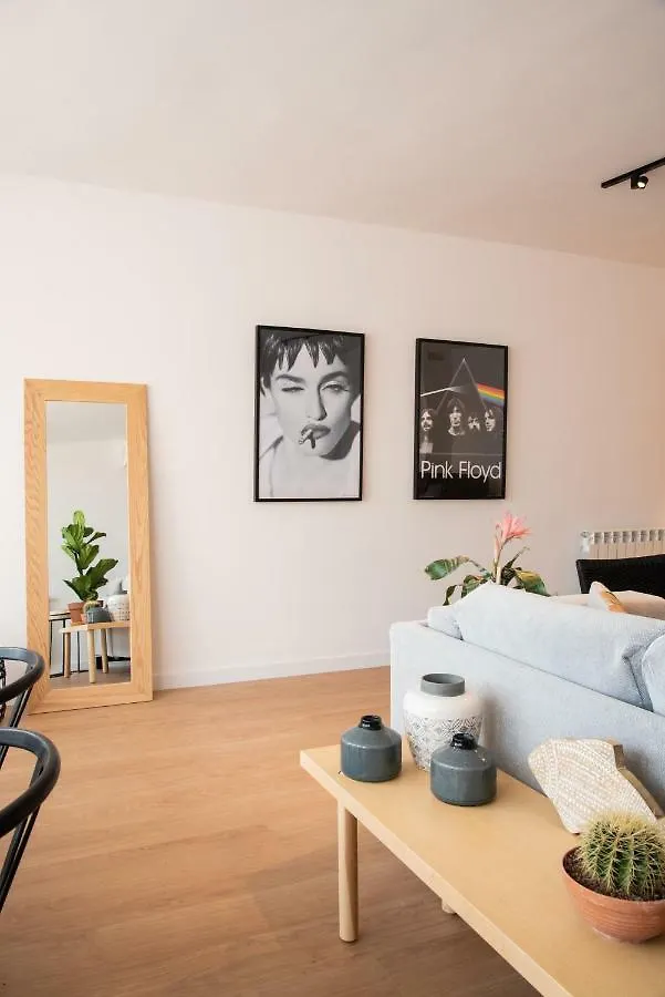Petit Luxe L'Atic Apartment Terrassa 0*,  Spain